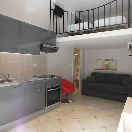 Comfort Paganini-nice Center Train Station Apartment